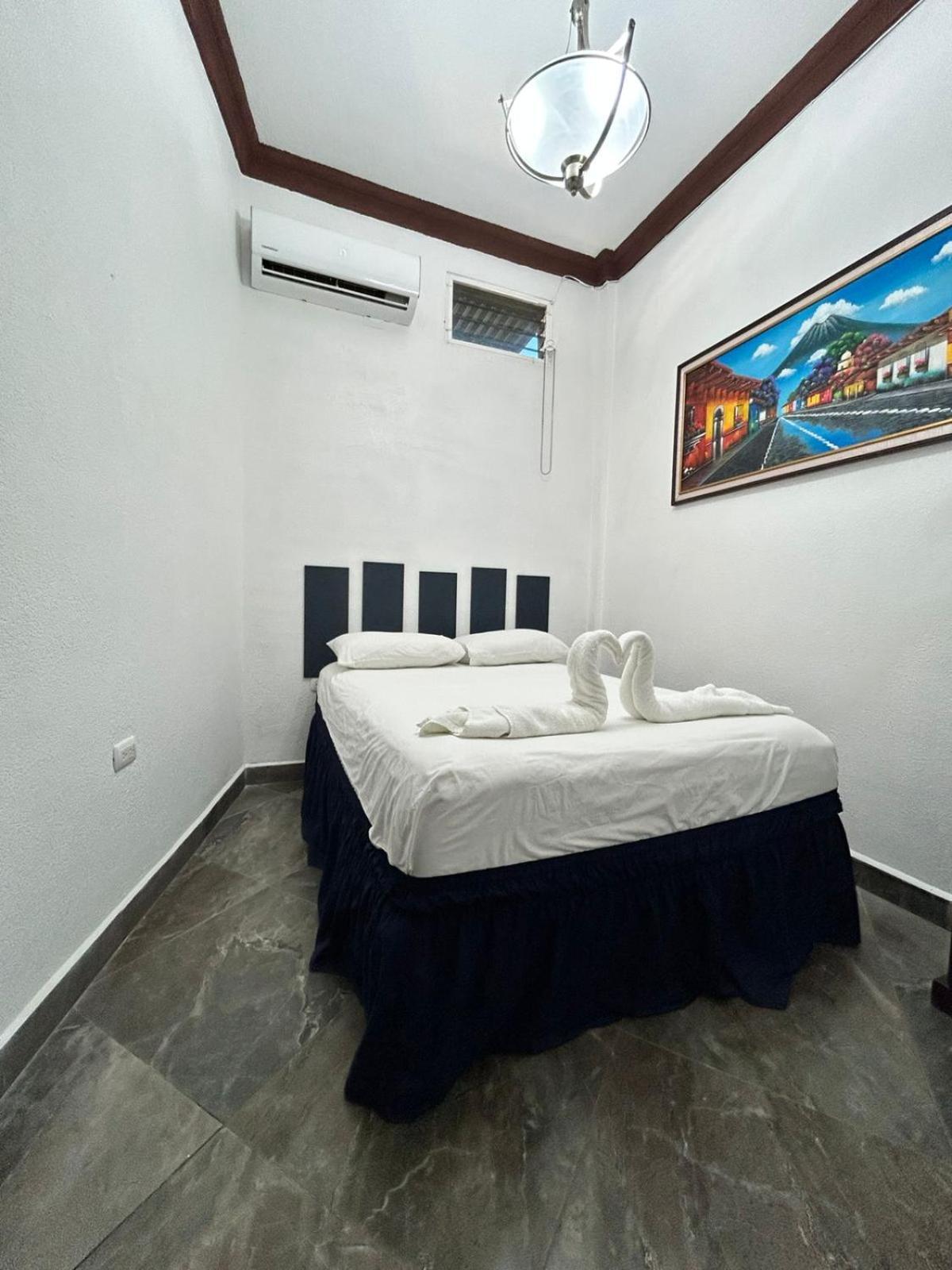 Hostal Casa De Grethel Flores Esterno foto