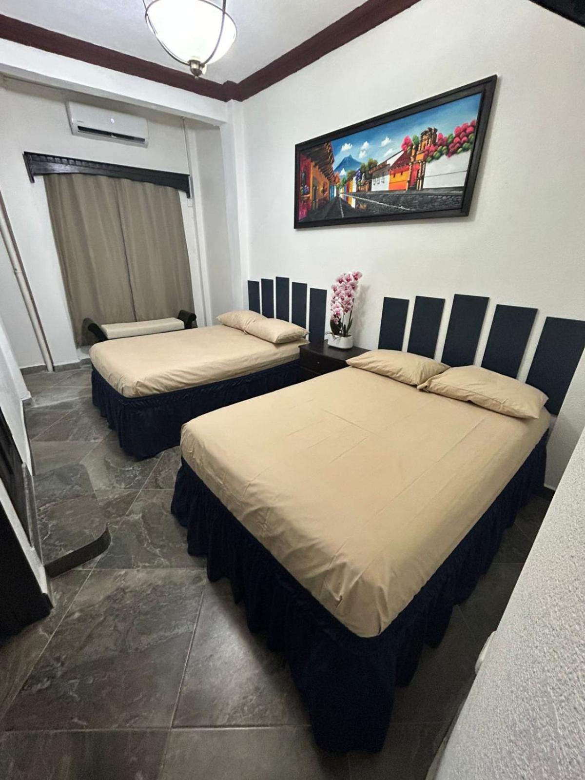 Hostal Casa De Grethel Flores Esterno foto