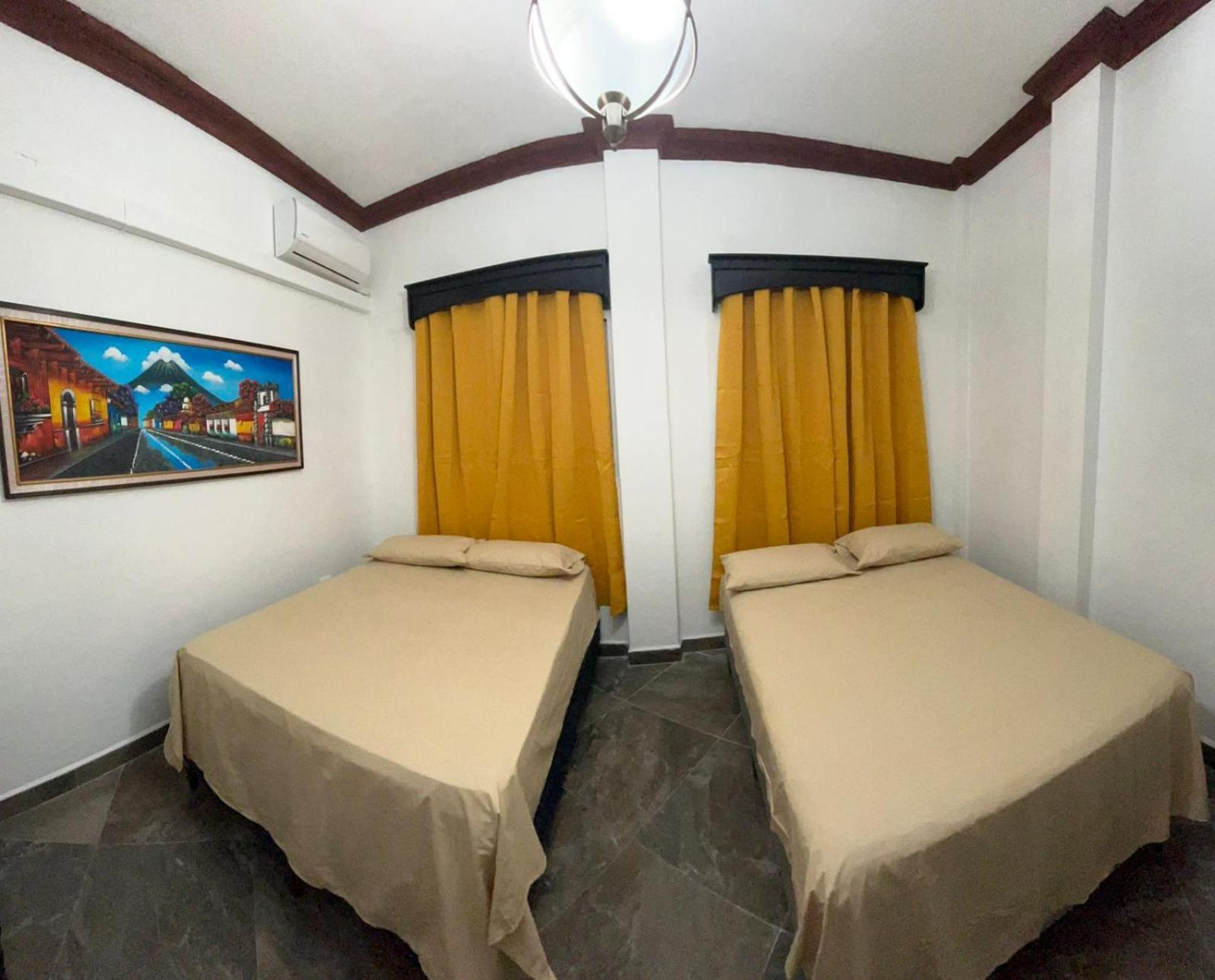 Hostal Casa De Grethel Flores Esterno foto