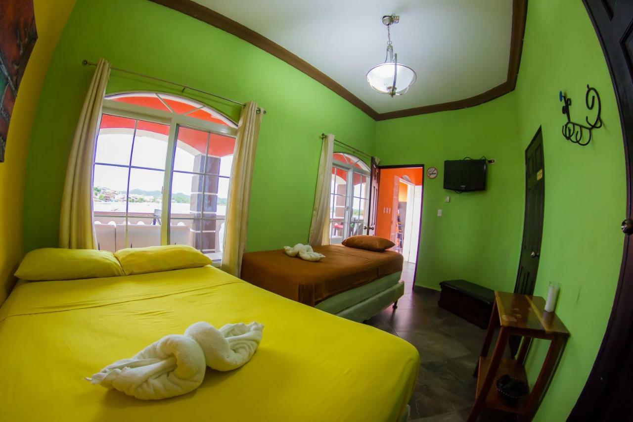 Hostal Casa De Grethel Flores Esterno foto