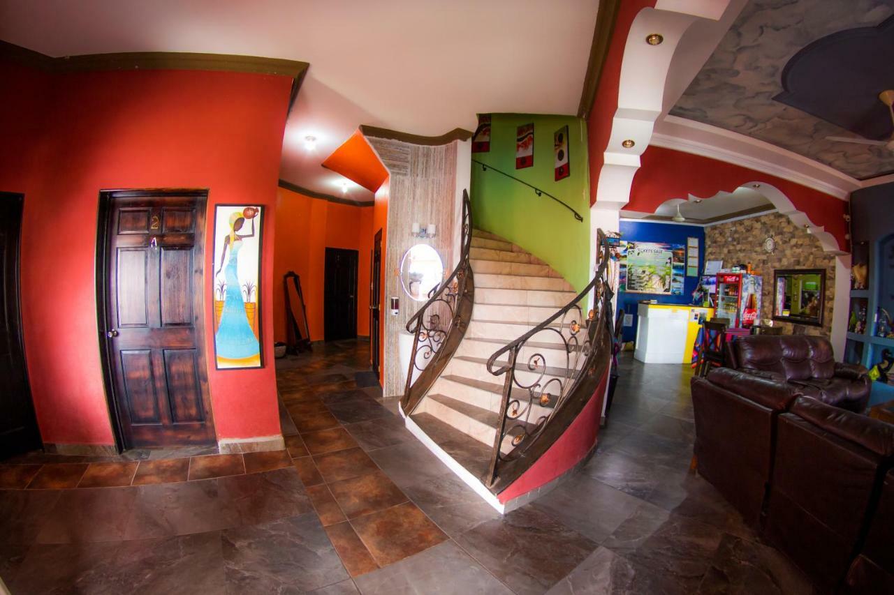 Hostal Casa De Grethel Flores Esterno foto